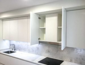 Muebles altos de cocina hasta el techo